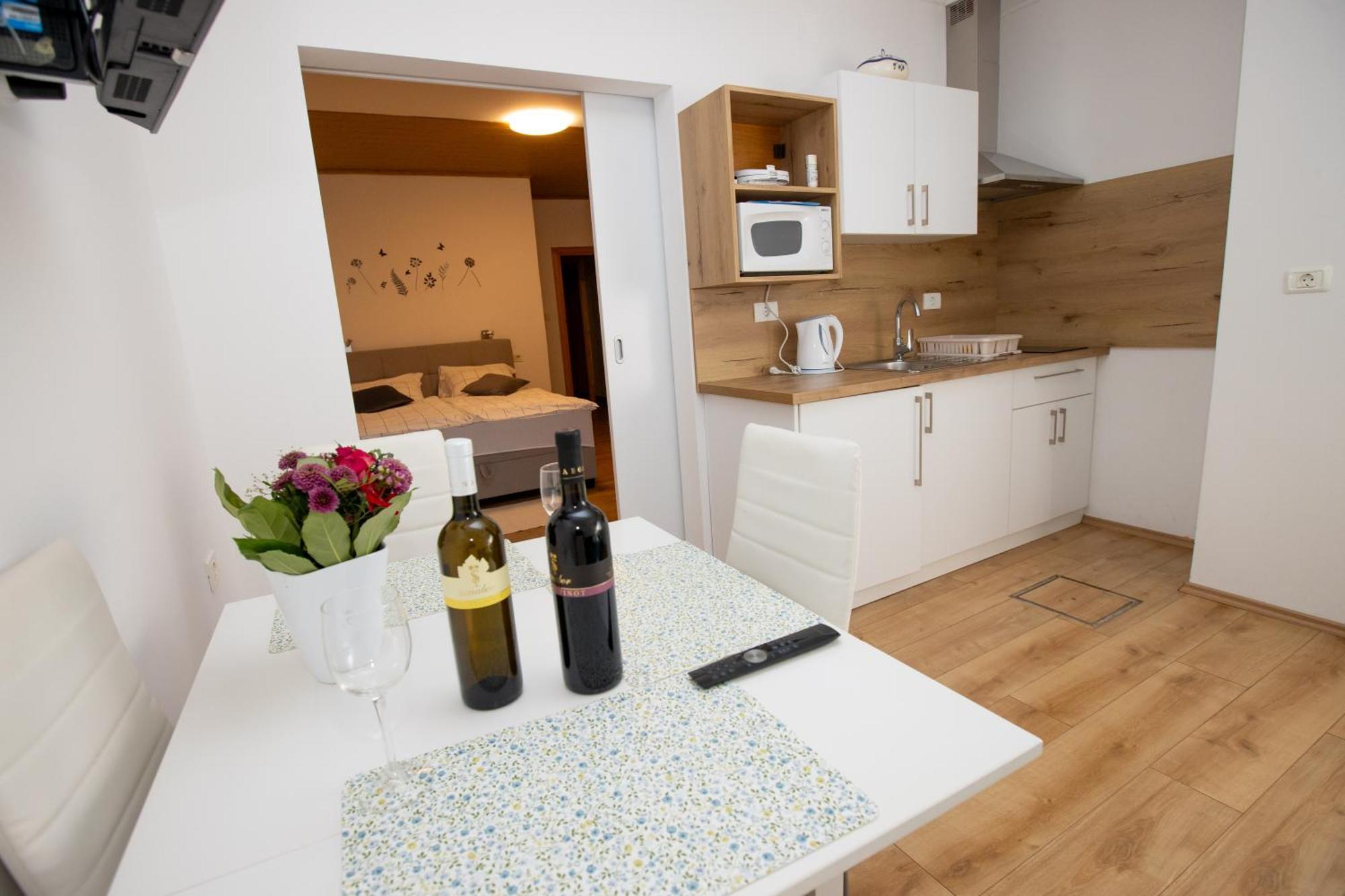 Guesthouse Sanabor Postojna Dış mekan fotoğraf