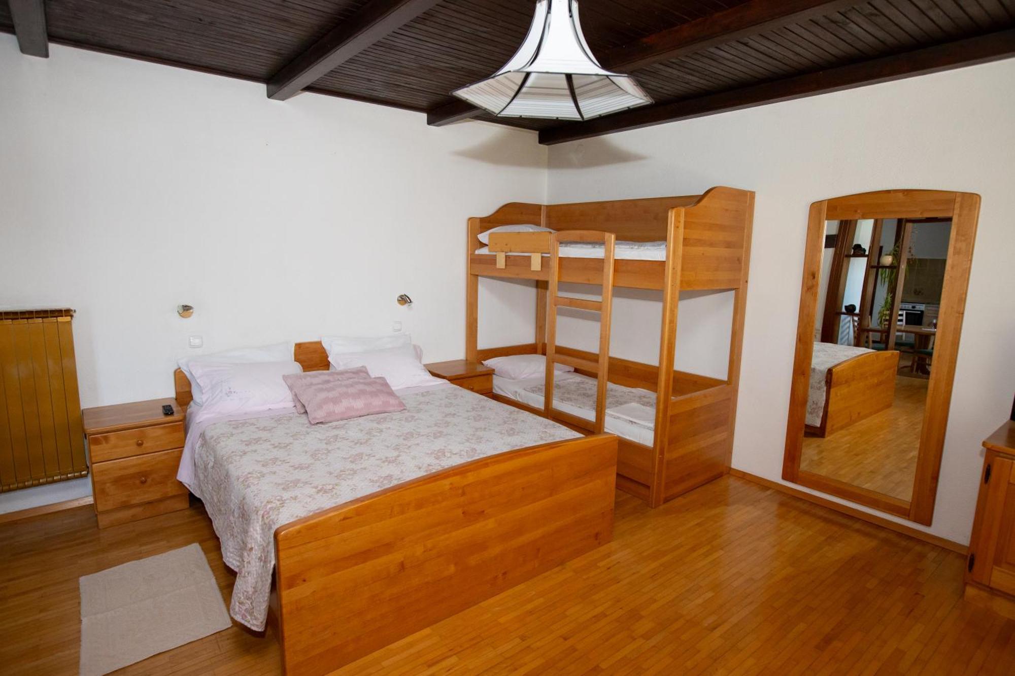 Guesthouse Sanabor Postojna Dış mekan fotoğraf