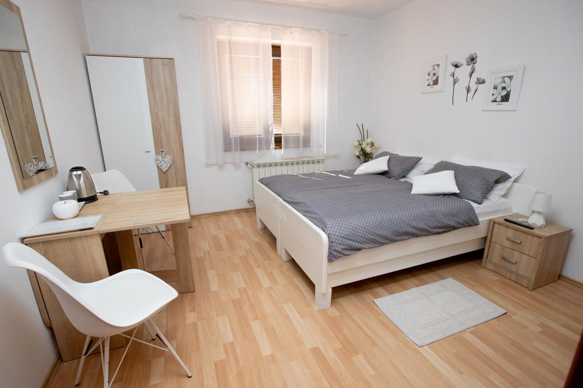 Guesthouse Sanabor Postojna Dış mekan fotoğraf